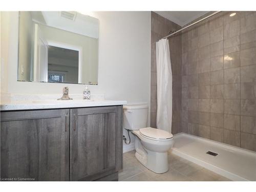 98-25 Isherwood Avenue, Cambridge, ON - Indoor Photo Showing Bathroom