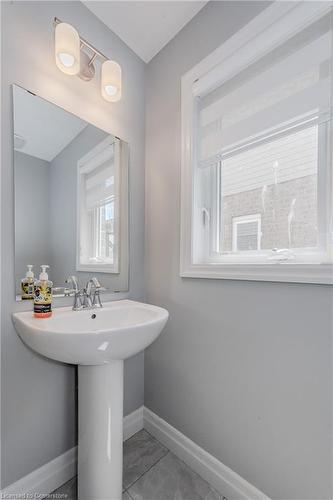 254 Bradshaw Drive, Stratford, ON - Indoor Photo Showing Bathroom