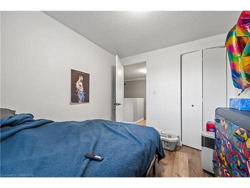 995 Elgin Street N, Cambridge, ON - Indoor Photo Showing Bedroom