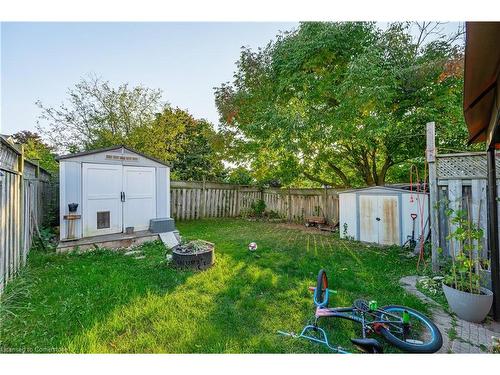 995 Elgin Street N, Cambridge, ON - Outdoor With Backyard