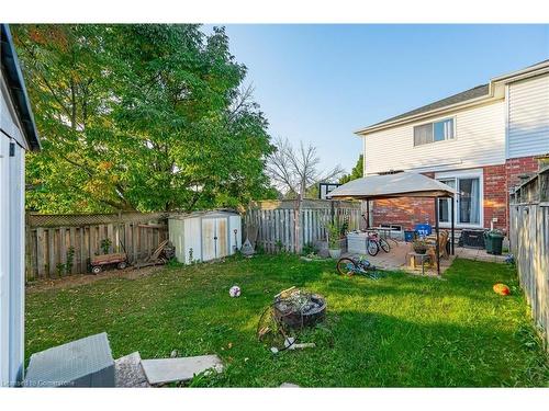 995 Elgin Street N, Cambridge, ON - Outdoor With Backyard