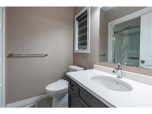 176 Dallan Drive Drive, Guelph, ON - Indoor Photo Showing Bathroom