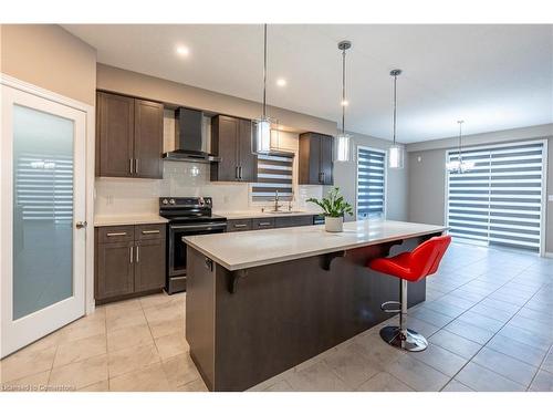 176 Dallan Drive Drive, Guelph, ON - Indoor Photo Showing Kitchen With Stainless Steel Kitchen With Upgraded Kitchen