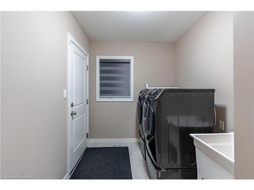 176 Dallan Drive Drive, Guelph, ON - Indoor Photo Showing Laundry Room