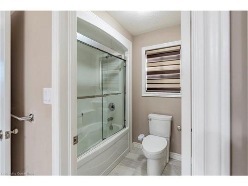 176 Dallan Drive Drive, Guelph, ON - Indoor Photo Showing Bathroom