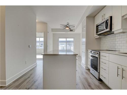 607-247 Northfield Drive E, Waterloo, ON - Indoor Photo Showing Kitchen