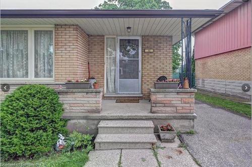 32 Southdale Avenue, Kitchener, ON - Outdoor