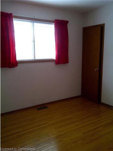 32 Southdale Avenue, Kitchener, ON - Indoor Photo Showing Other Room