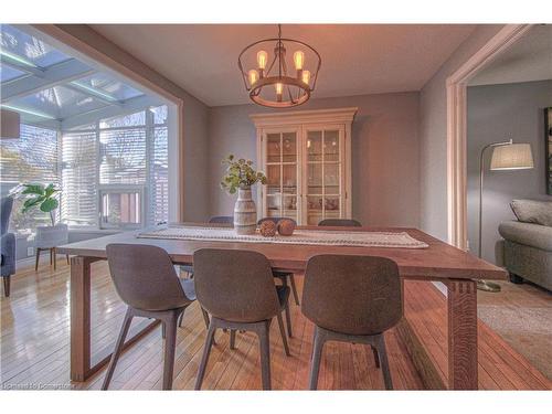 96 Grand River Boulevard, Kitchener, ON - Indoor Photo Showing Dining Room