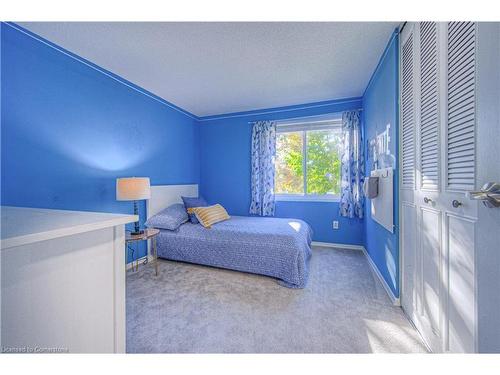 96 Grand River Boulevard, Kitchener, ON - Indoor Photo Showing Bedroom