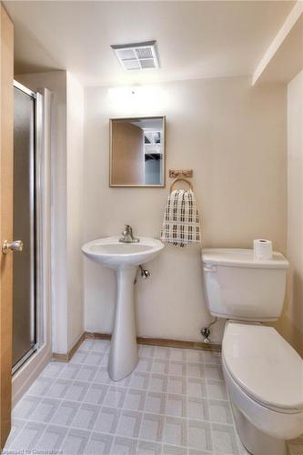 61 Delavan Drive, Cambridge, ON - Indoor Photo Showing Bathroom