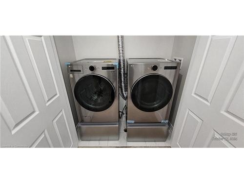 26-420 Linden Drive, Cambridge, ON - Indoor Photo Showing Laundry Room