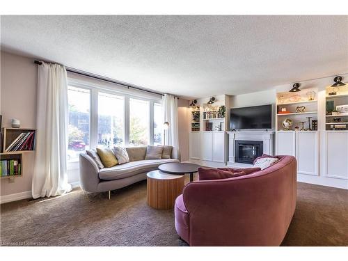 144 Kent Street, Cambridge, ON - Indoor Photo Showing Living Room With Fireplace