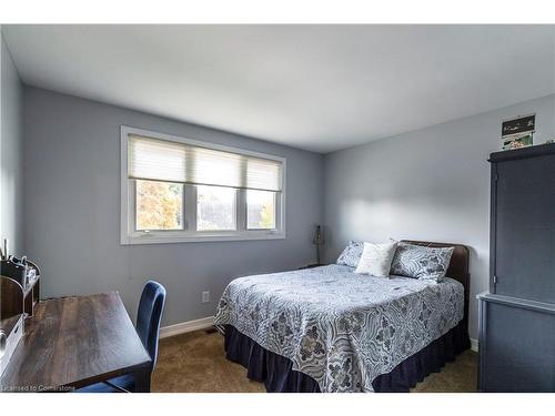 144 Kent Street, Cambridge, ON - Indoor Photo Showing Bedroom