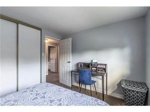 144 Kent Street, Cambridge, ON - Indoor Photo Showing Bedroom