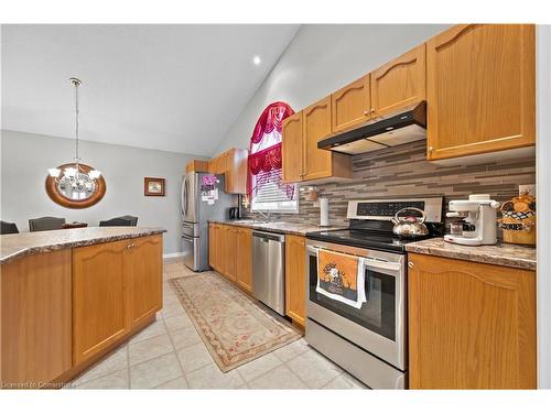 83 Drinkwater Drive, Cambridge, ON - Indoor Photo Showing Kitchen