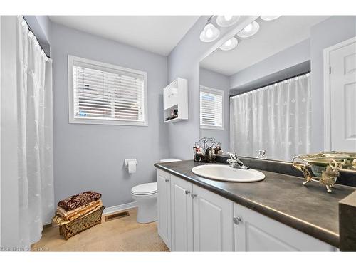 83 Drinkwater Drive, Cambridge, ON - Indoor Photo Showing Bathroom