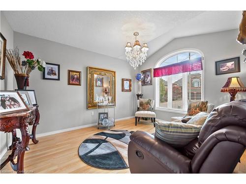 83 Drinkwater Drive, Cambridge, ON - Indoor Photo Showing Living Room