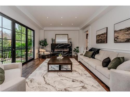 2029 Morrison Road, North Dumfries, ON - Indoor Photo Showing Living Room