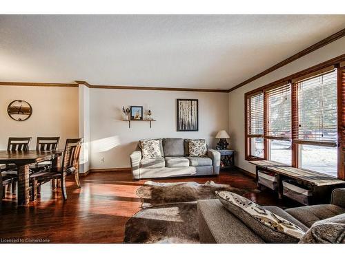 1820 Briarwood Drive, Cambridge, ON - Indoor Photo Showing Living Room