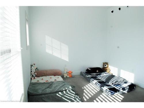 5-231 Max Becker Drive, Kitchener, ON - Indoor Photo Showing Bedroom