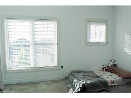 5-231 Max Becker Drive, Kitchener, ON - Indoor Photo Showing Bedroom