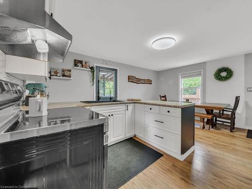 80 Elgin St N Street N, Cambridge, ON - Indoor Photo Showing Kitchen