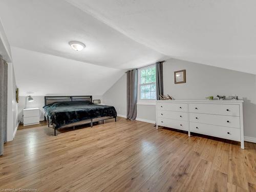 80 Elgin St N Street N, Cambridge, ON - Indoor Photo Showing Bedroom