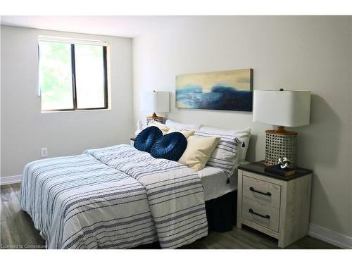 B710-120 Old Carriage Drive, Kitchener, ON - Indoor Photo Showing Bedroom