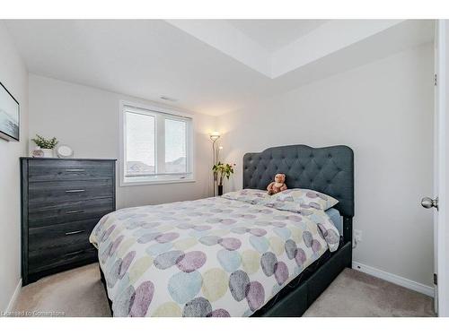 D-1652 Fischer Hallman Road, Kitchener, ON - Indoor Photo Showing Bedroom