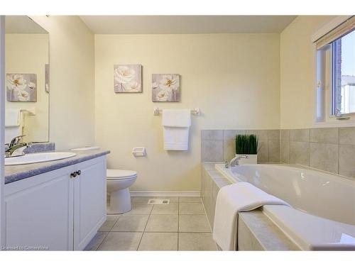 15 Staines Street, Breslau, ON - Indoor Photo Showing Bathroom