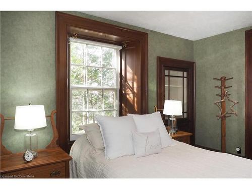 2259 Cedar Creek Road, Ayr, ON - Indoor Photo Showing Bedroom