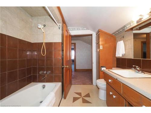 2259 Cedar Creek Road, Ayr, ON - Indoor Photo Showing Bathroom