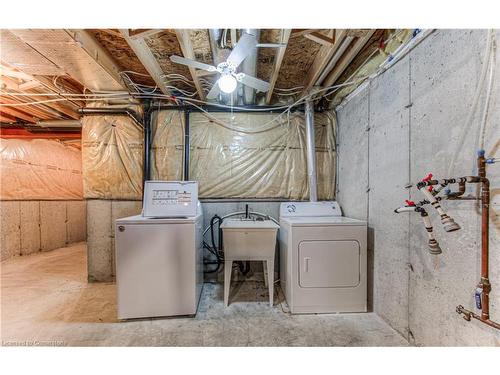 E29-85 Bankside Drive, Kitchener, ON - Indoor Photo Showing Laundry Room