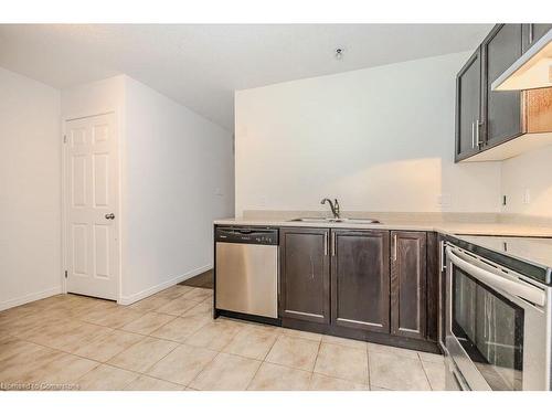 47-350 Dundas Street S, Cambridge, ON - Indoor Photo Showing Kitchen With Double Sink