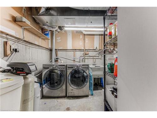 86-65 Glamis Road, Cambridge, ON - Indoor Photo Showing Laundry Room