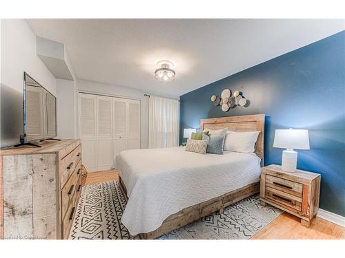 86-65 Glamis Road, Cambridge, ON - Indoor Photo Showing Bedroom