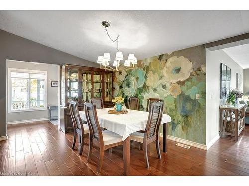 102 Bushmill Circle, Freelton, ON - Indoor Photo Showing Dining Room