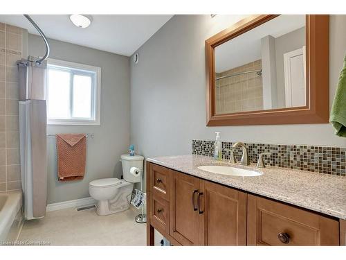 102 Bushmill Circle, Freelton, ON - Indoor Photo Showing Bathroom