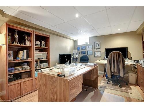 102 Bushmill Circle, Freelton, ON - Indoor Photo Showing Office