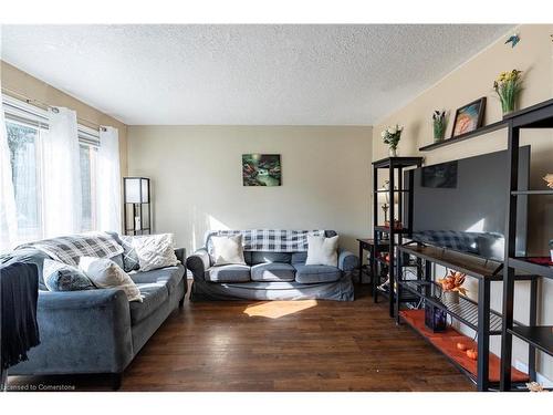 58 Breckenridge Drive, Kitchener, ON - Indoor Photo Showing Living Room