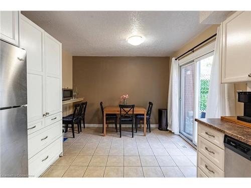 58 Breckenridge Drive, Kitchener, ON - Indoor Photo Showing Kitchen