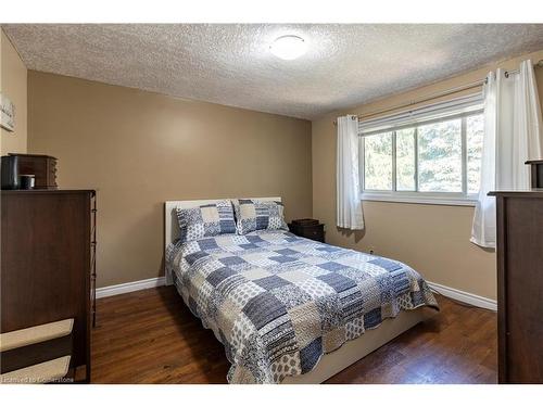 58 Breckenridge Drive, Kitchener, ON - Indoor Photo Showing Bedroom