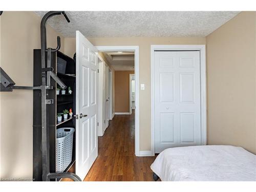 58 Breckenridge Drive, Kitchener, ON - Indoor Photo Showing Bedroom