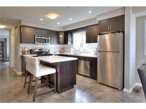 2C-931 Glasgow Street, Kitchener, ON - Indoor Photo Showing Kitchen With Upgraded Kitchen