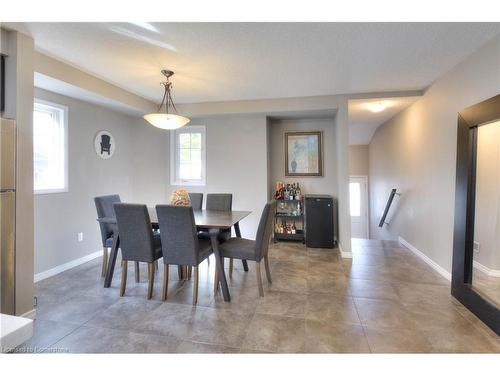 2C-931 Glasgow Street, Kitchener, ON - Indoor Photo Showing Dining Room