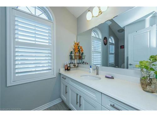 310 Jean Landing, Milton, ON - Indoor Photo Showing Bathroom