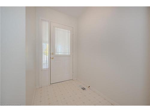 26-50 Midland Drive, Kitchener, ON - Indoor Photo Showing Other Room