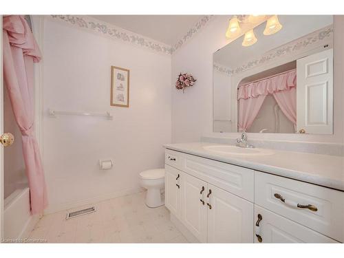 26-50 Midland Drive, Kitchener, ON - Indoor Photo Showing Bathroom