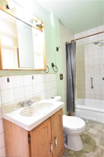 238 Lowther Street N, Cambridge, ON - Indoor Photo Showing Bathroom